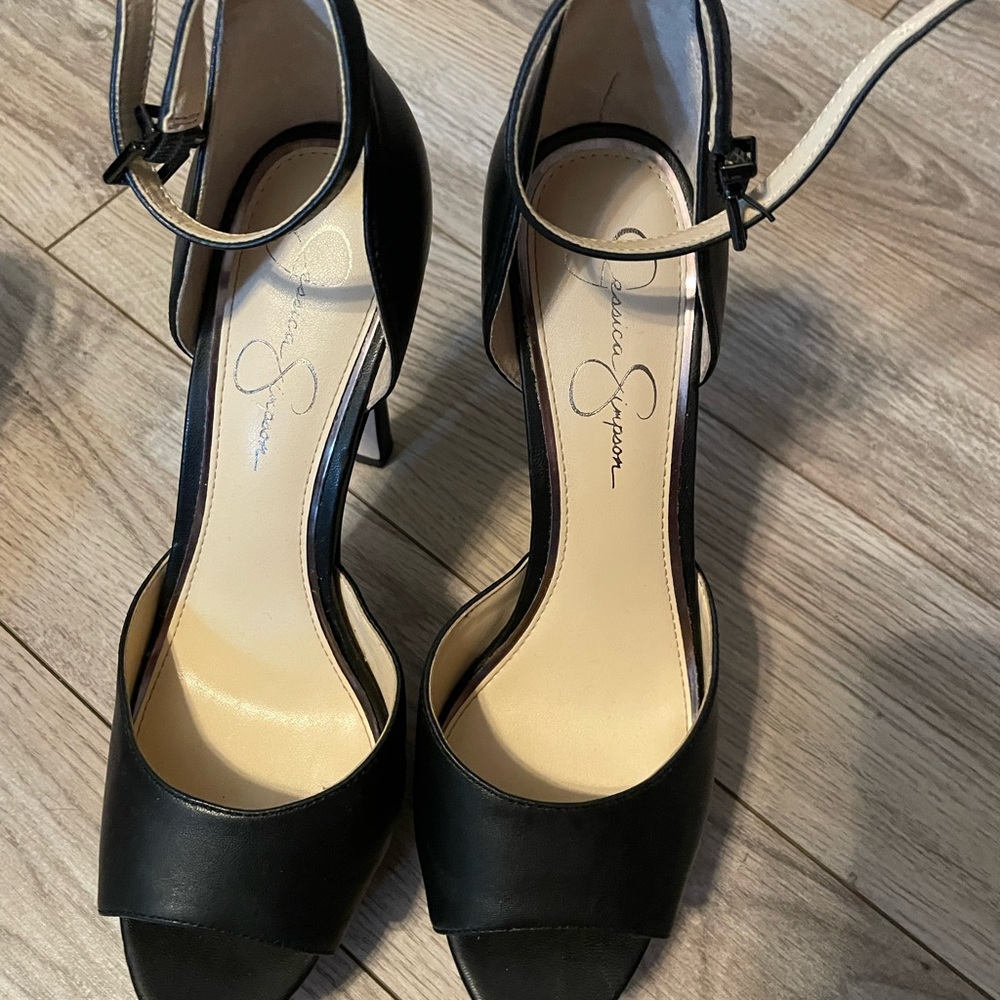 Jessica Simpson high heels